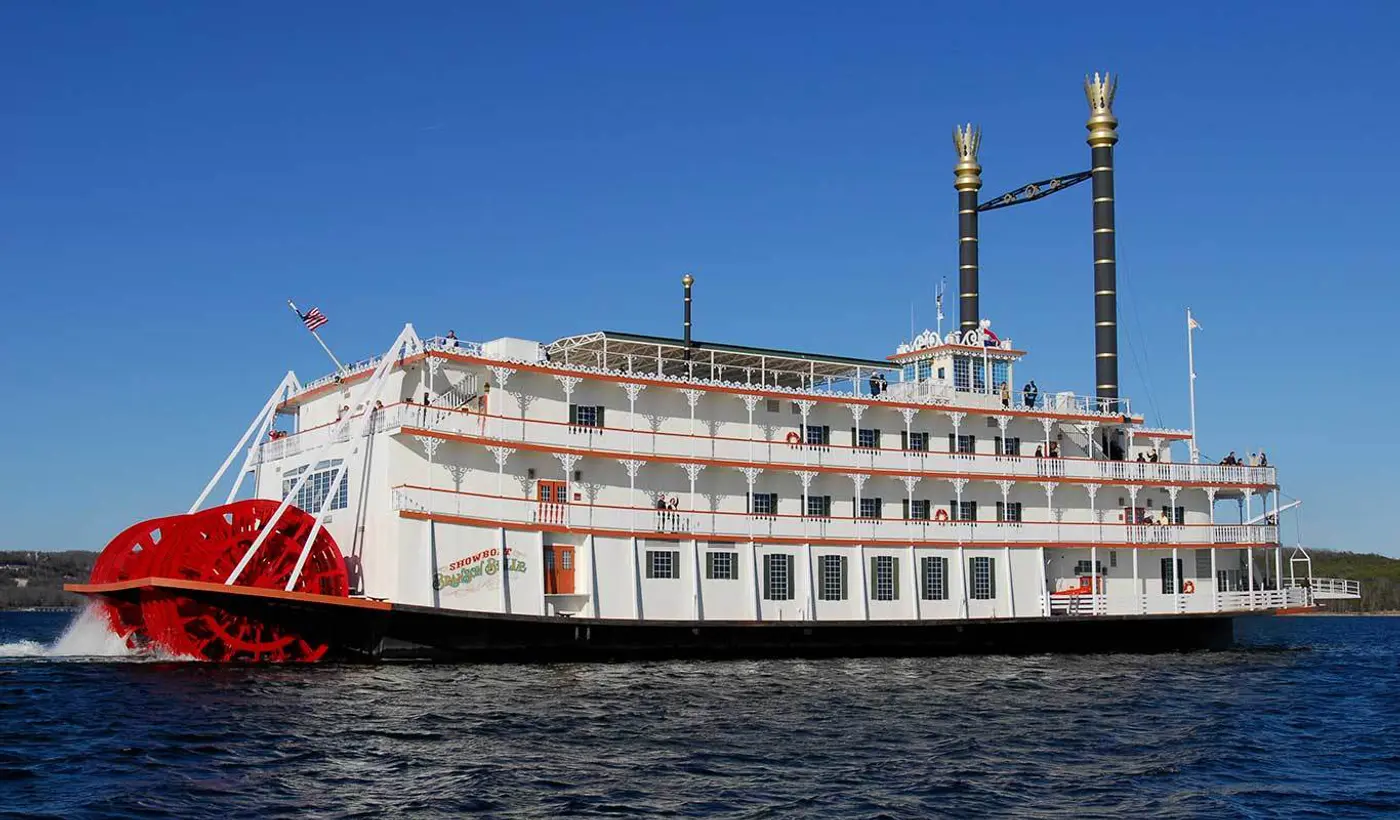 Showboat Branson Belle